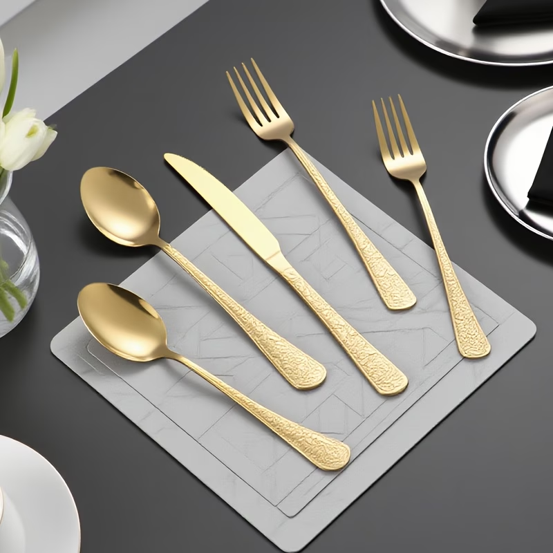 30-piece stainless steel gold- - Gold Plated Cutlery recension och pris
