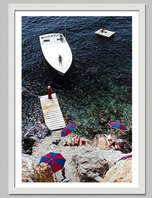 Retro Poolside Host Luxury Lif - Luxury Lifestyle Living recension och pris