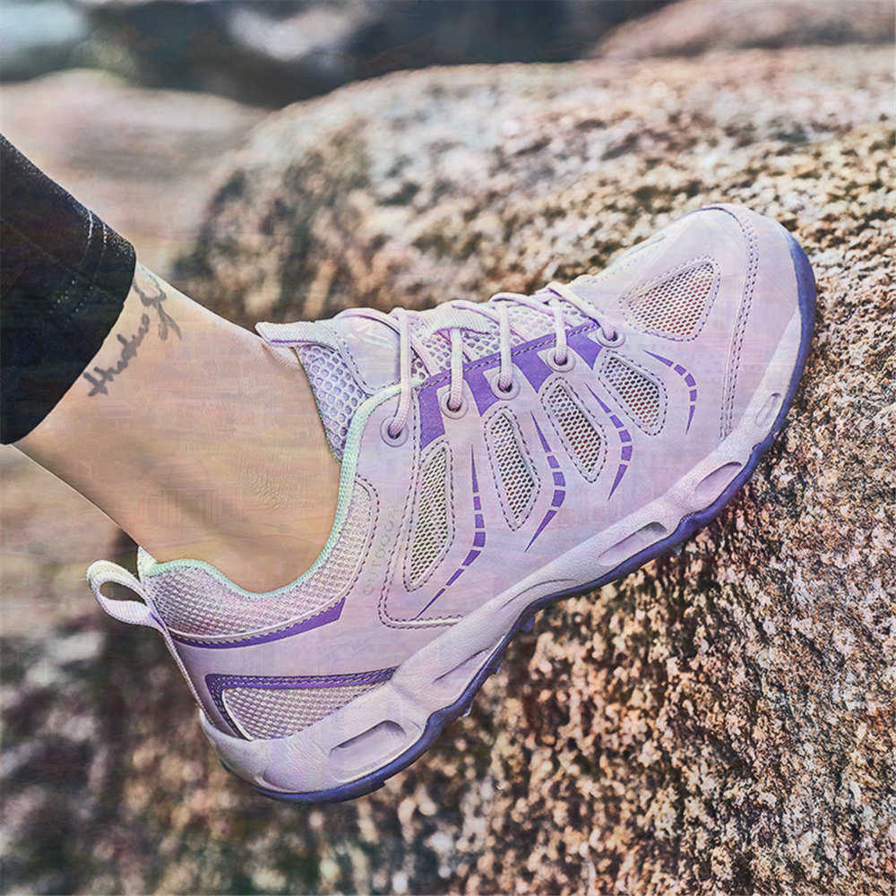 Sumer Round Tip Silver Sneaker - Luxury Lifestyle Outfit recension och pris