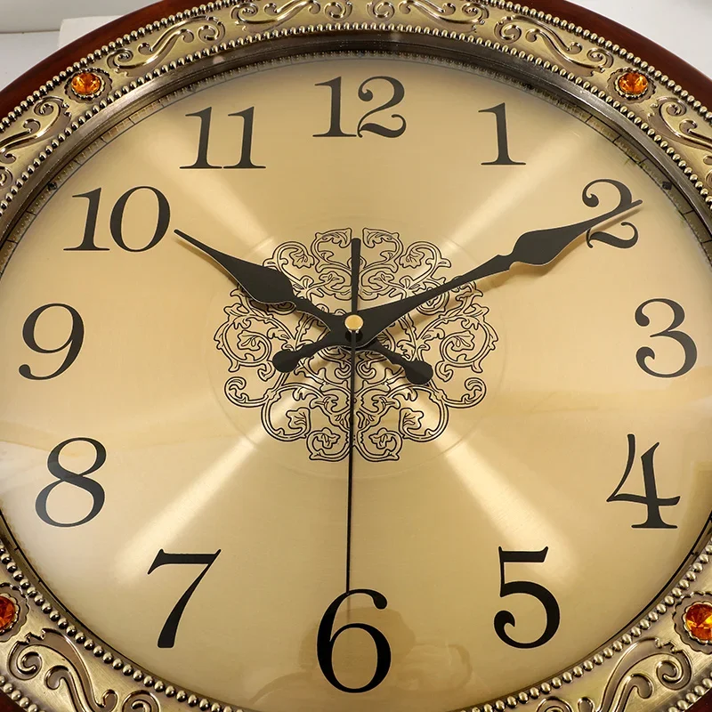 Luxury Wood Wall Clock Metal R - Luxury Lifestyle Living recension och pris