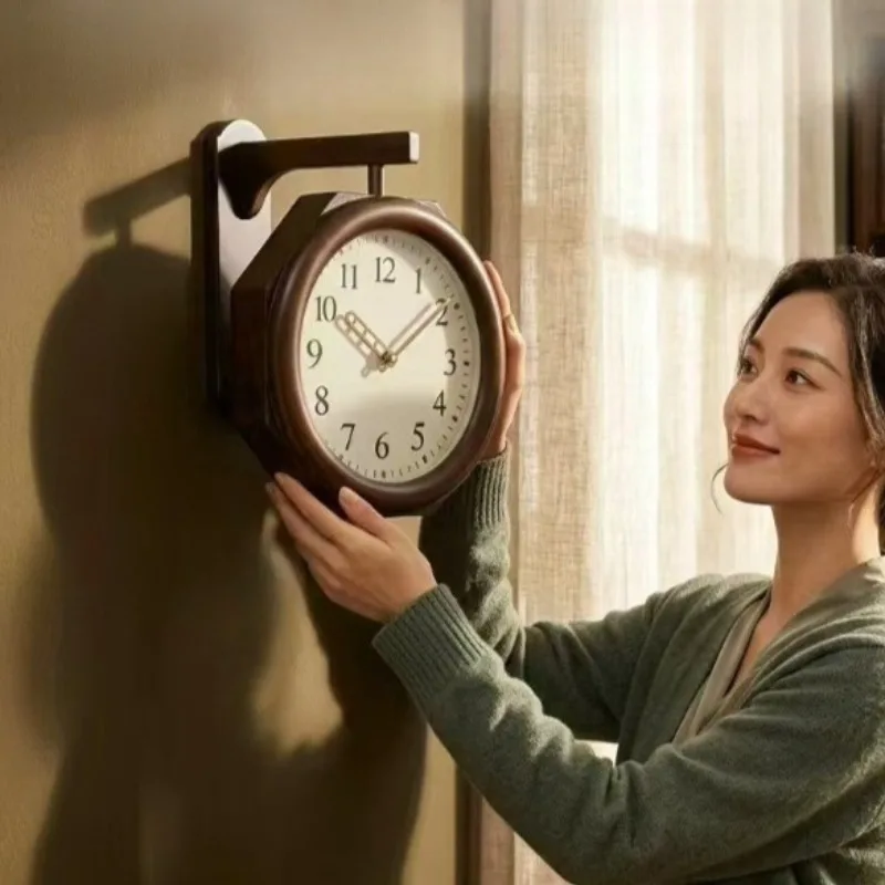 Wooden Wall Clock Retro Luxury - Luxury Lifestyle Furniture recension och pris